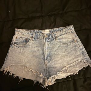 Zara Women's Distressed Light Blue Jean Shorts